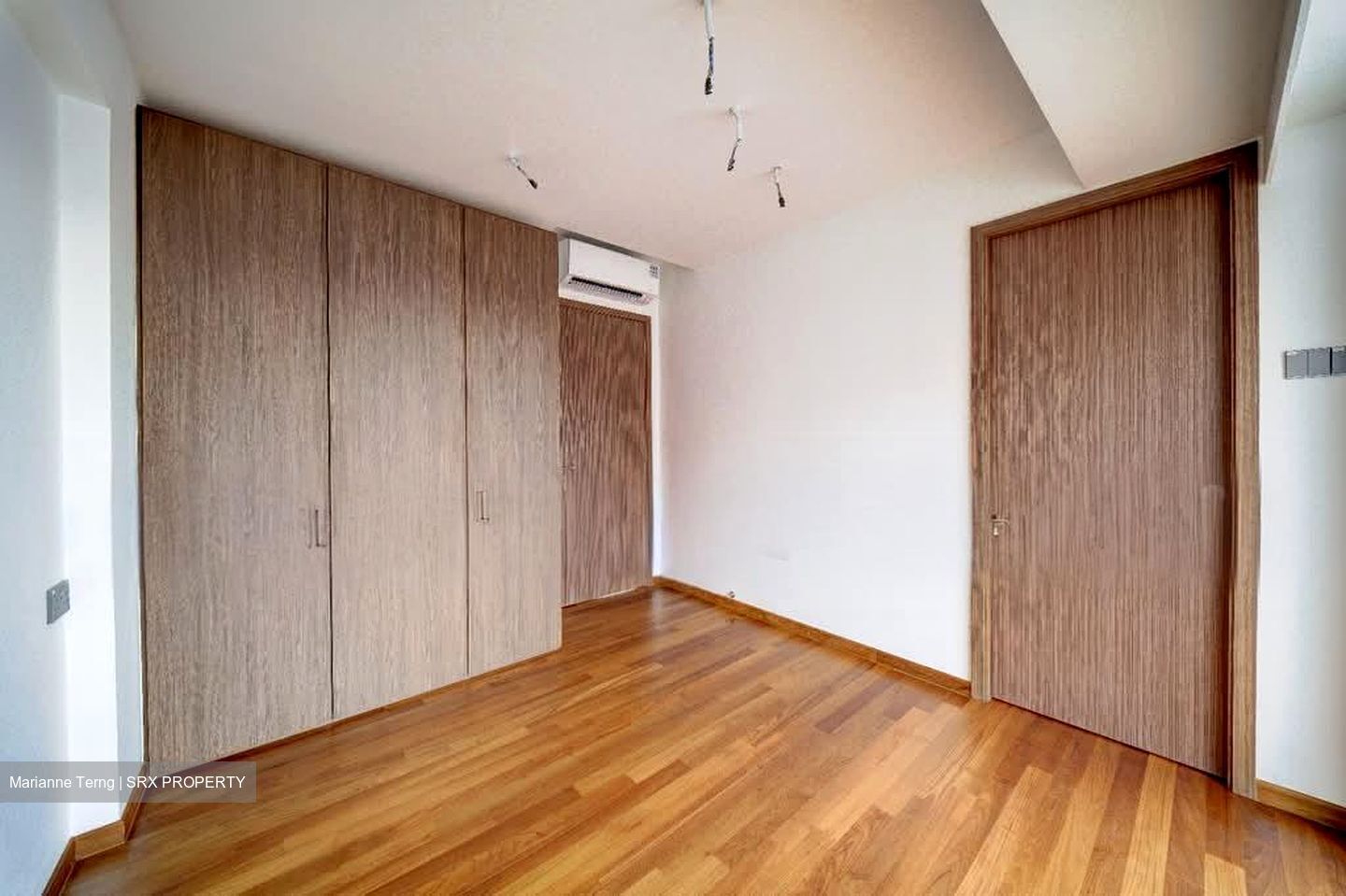 Serangoon Garden Estate (D19), Semi-Detached #586012631
